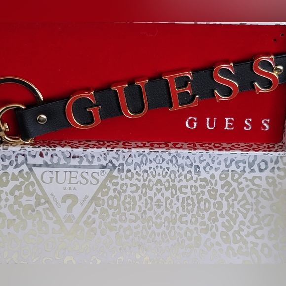💥 Guess bag charm 💥 - Picture 11 of 13